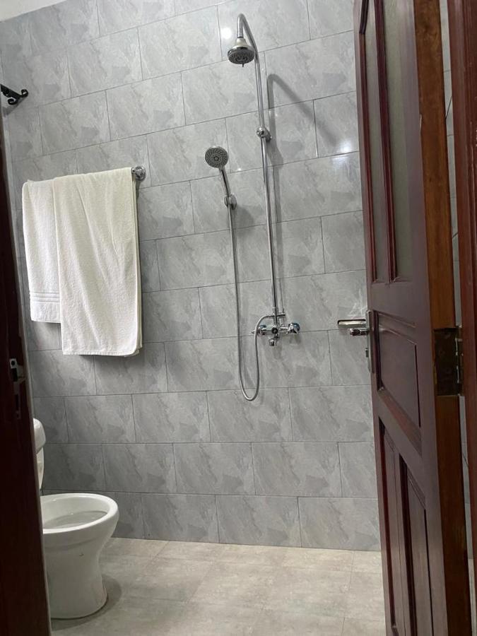 Golden Cherries Guest House Джинджа Экстерьер фото